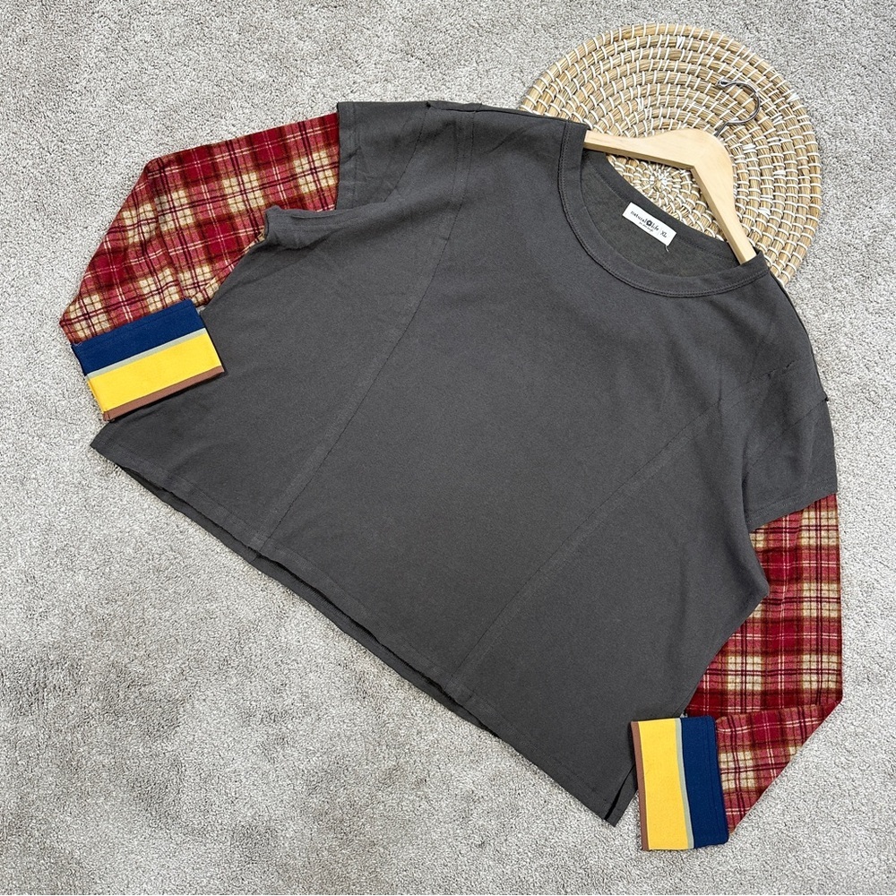 SOLD | Natural Life Penny Layered Knee Tee Top Longsleeve Boho in Charcoal Multi - Picture 2 of 14